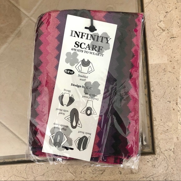 🏷️CHEVRON INFINITY SCARF - Picture 4 of 6